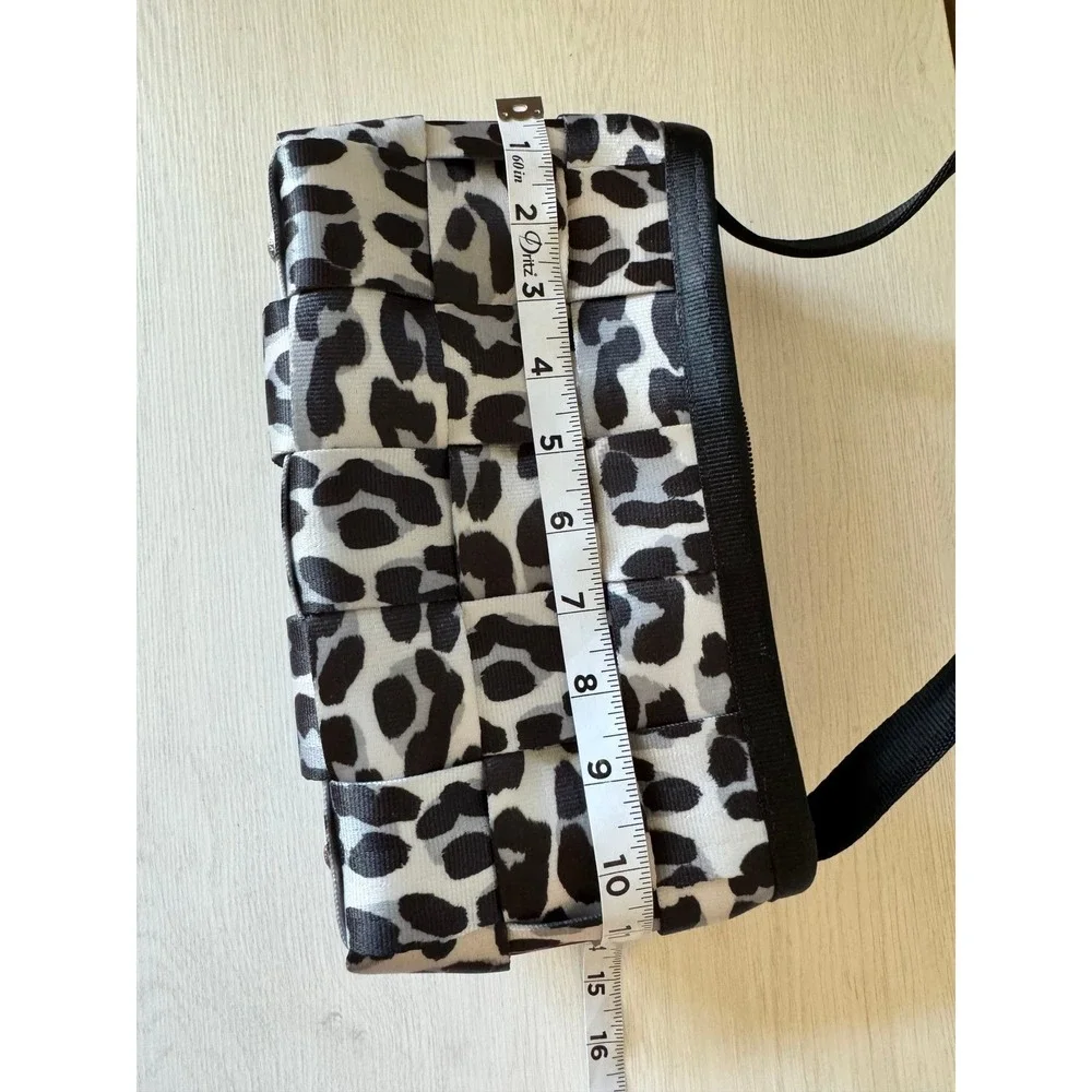 Harveys Seatbelt Bag Leopard Print Woven Shoulder Bag Gray Black Small Baguette